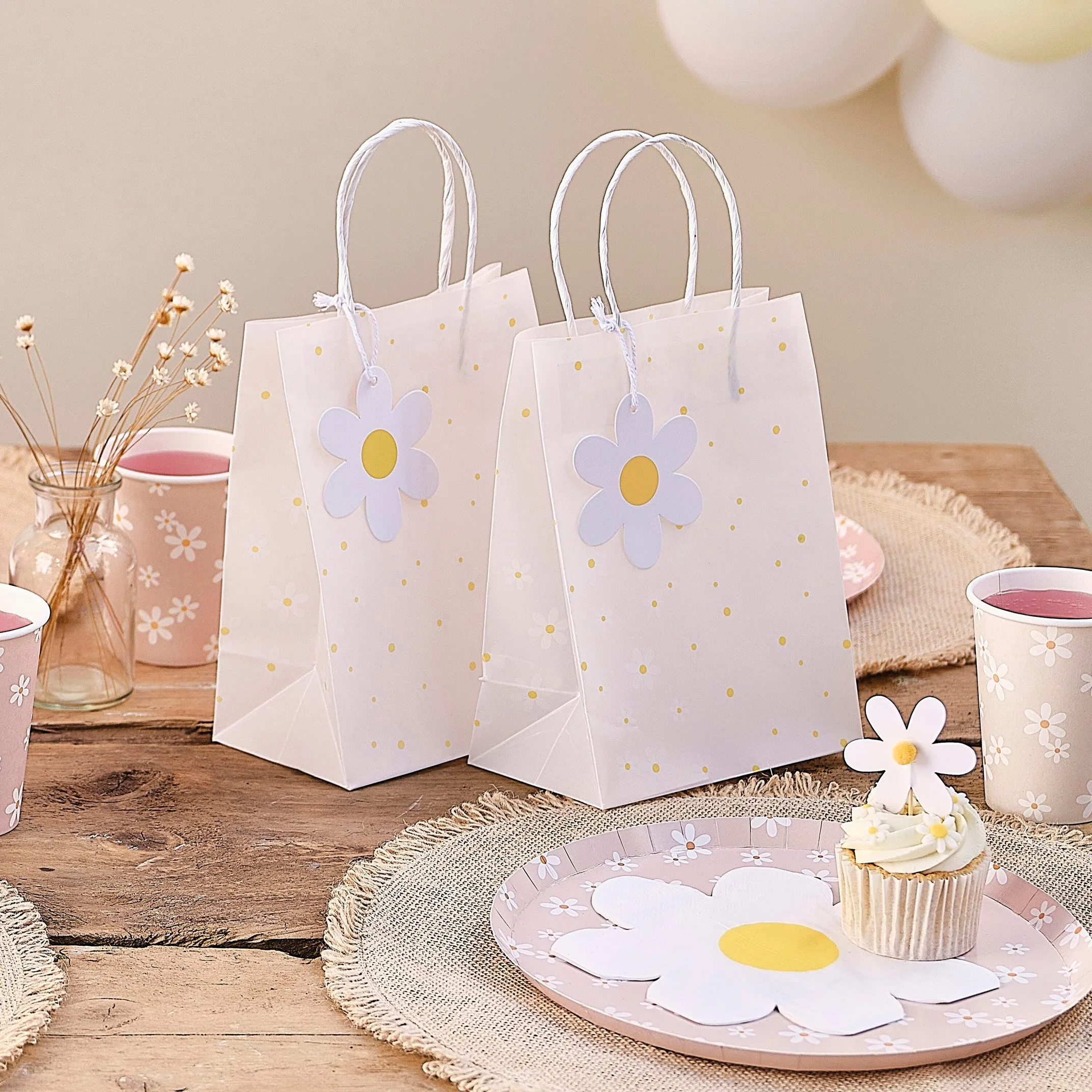 Ginger Ray Daisy Print Party Bags - 5 Pkt